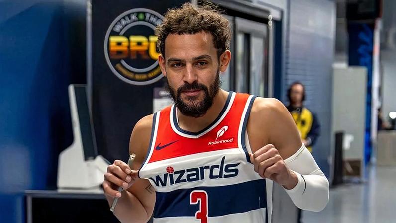 Trae Young em quadra