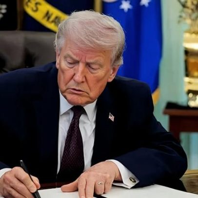 Trump assina decreto que endurece regras para votos pelo correio