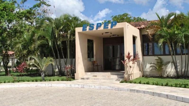 Oficina gratuita de defesa pessoal para servidoras estaduais