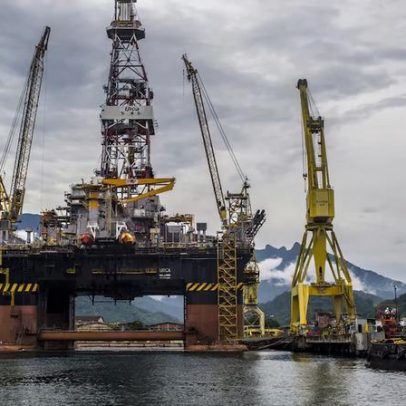 Petrobras registra lucro de R$ 110 bi em 2025 com alta de produção e câmbio