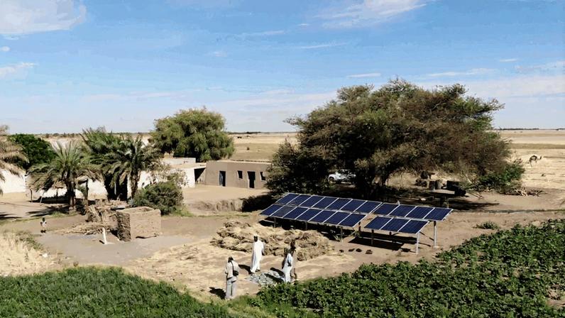 Conflito no Oriente Médio expõe riscos fósseis na África e energia limpa