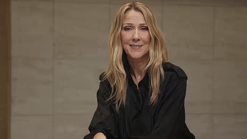 Celine Dion retorna aos palcos com temporada em Paris
