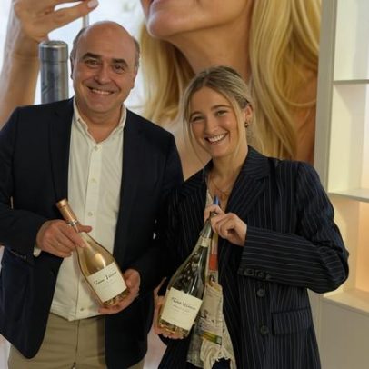 Semana em imagens: números da ProWein, Hong Kong e bolo no The Lanesborough