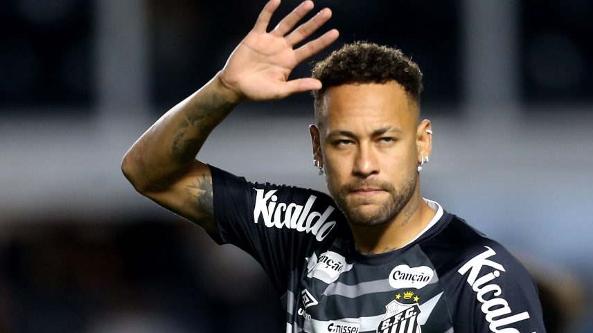 Neymar antes da partida entre Santos e Internacional, válida pela 7ª rodada do Campeonato Brasileiro