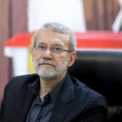 Israel afirma que chefe de segurança do Irã, Larijani, foi morto