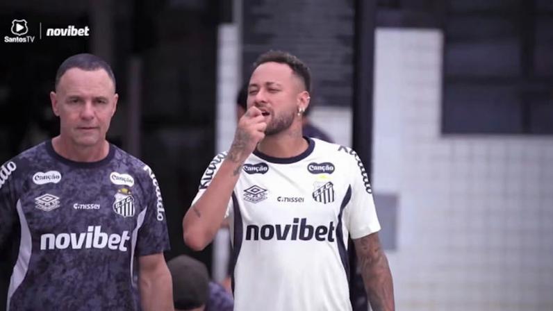 Peixe entra na reta final dos trabalhos antes da retomada do Brasileirão, contra o time do Pará, na Vila Belmiro.