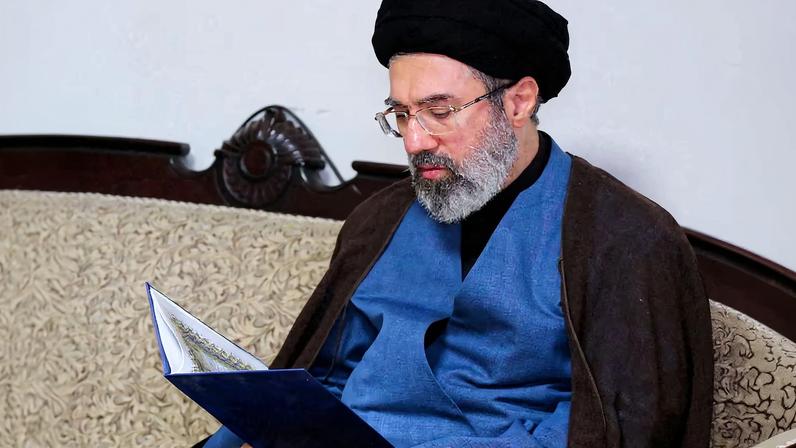 Irã contraria Trump ao nomear Mojtaba, filho de Khamenei, como sucessor