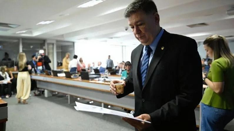 Relatório da CPI do INSS será analisado nesta sexta, afirma Viana