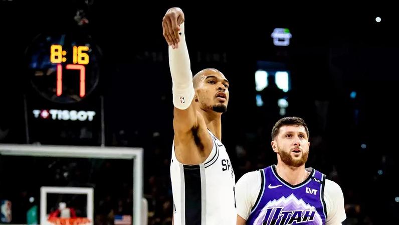 Victor Wembanyama venceu o prêmio de melhor da semana na NBA