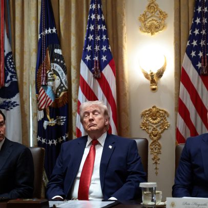 Trump avalia envio de tropas ao Irã após impasse diplomático