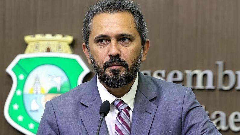 Elmano de Freitas lidera no cenário espontâneo e nos estimulados