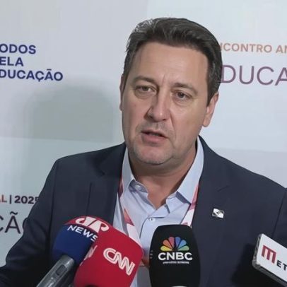Ratinho Jr. encerra mandato no Paraná e abandona corrida presidencial