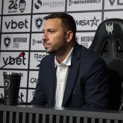 Brito lamenta eliminação do Botafogo na Libertadores e confia internamente