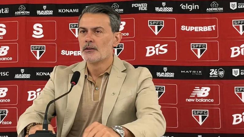 Rui Costa falou sobre possibilidade de outros estádios quando o Morumbis não estiver disponível (Foto: Izabella Giannola/ Lance!)