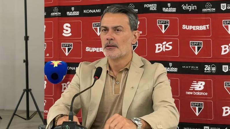 Rui Costa falou antes de Crespo (Foto: Izabella Giannola/ Lance!)