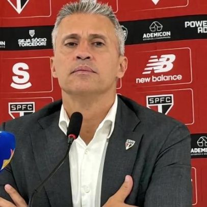 Crespo aponta Luan como titular e comenta arbitragem na eliminação do São Paulo