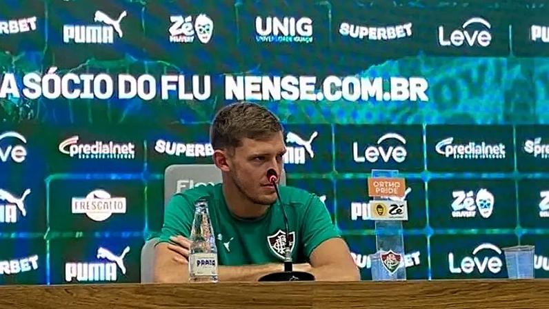 Rodrigo Castillo em apresentação pelo Fluminense (Foto: Pedro Brandão/ Lance!)