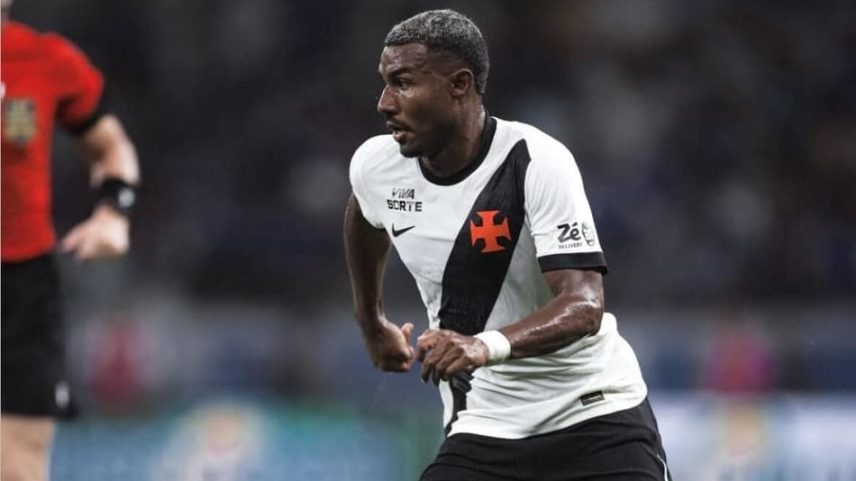 Cuiabano em campo pelo Vasco (Foto: Reprodução/X)