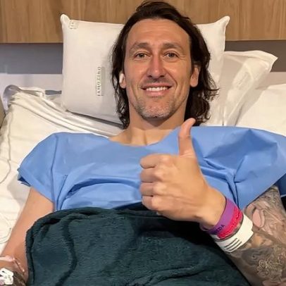 Cássio manda recado após cirurgia no joelho