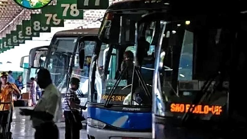Terminal de embarque rodoviário: Páscoa fortalece movimento em abril