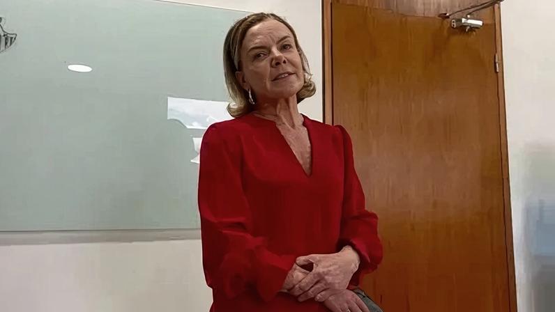 Gleisi diz que Caiado ficará na "periferia" da disputa ao Planalto