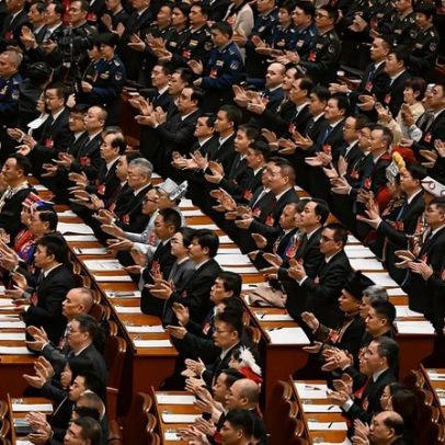 Xi Jinping mantém foco no PIB em política econômica