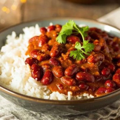 Trocar carne por feijão pode aumentar a expectativa de vida em até 13 anos