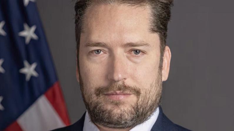 Moraes recua e barra visita de conselheiro de Trump a Bolsonaro