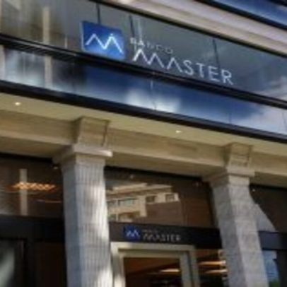 Senadores acionam Supremo para criar CPI do Banco Master