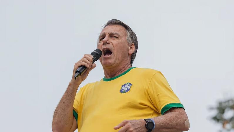 Jair Bolsonaro: ex-presidente, de 71 anos, foi internado no início do mês. (Foto: Maira Erlich/Bloomberg)