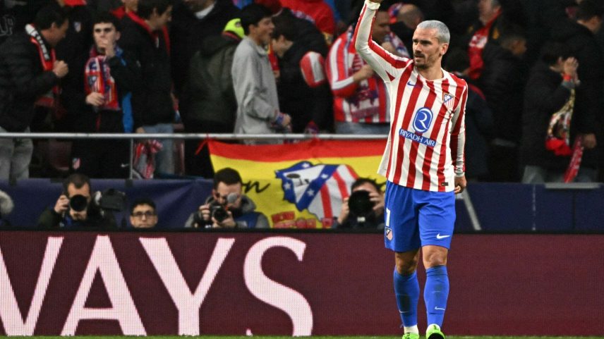 Griezmann comemora gol do Atlético de Madrid sobre o Tottenham pela Champions League (Foto: Javier Soriano/AFP)