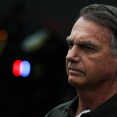 Bolsonaro recebe alta da UTI e é transferido para quarto