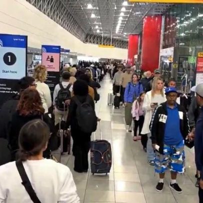 Trump promete assinar pagamento a agentes da TSA para reduzir caos nos aeroportos