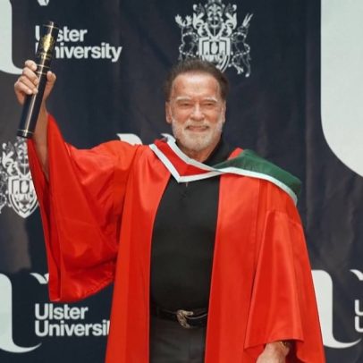 Schwarzenegger recebe título honorário no Reino Unido por contribuição global