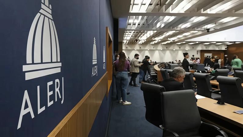 Alerj aguarda o TRE para fazer nova eleição da presidência da Casa