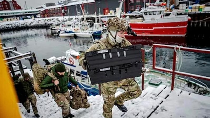 Dinamarca envia tropas a Groenlândia para dinamitar pistas por temor a invasão dos EUA