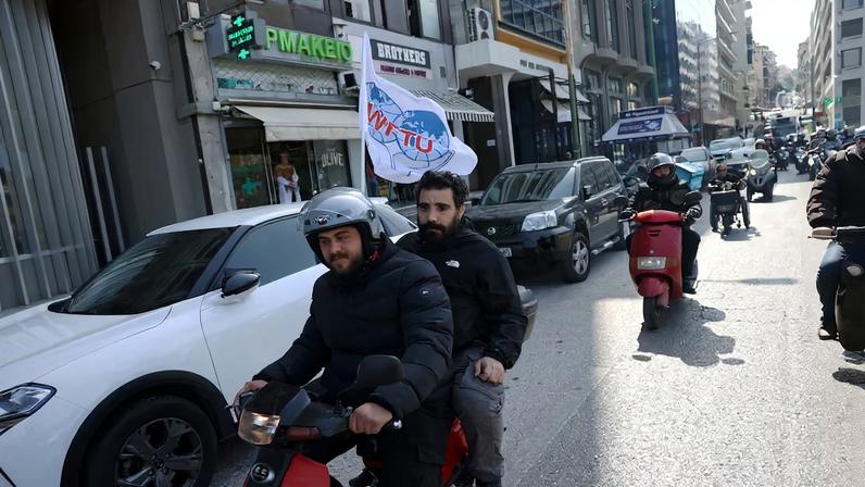 Marinheiros gregos entram em greve por tripulações presas no Golfo em guerra com o Irã