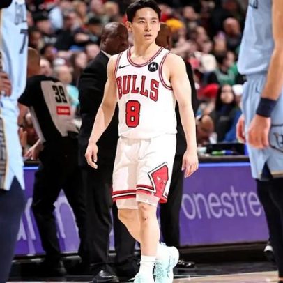 Jogador do Bulls rejeita salário 10x maior para ficar na NBA