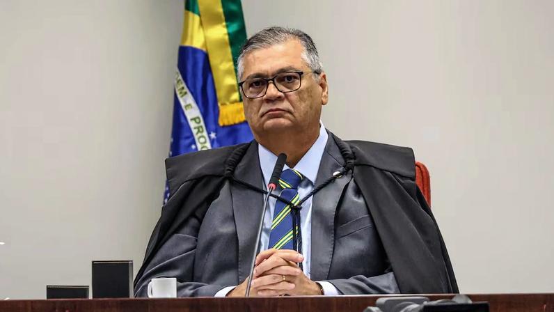 Dino põe fim à aposentadoria compulsória como punição disciplinar mais grave a juízes