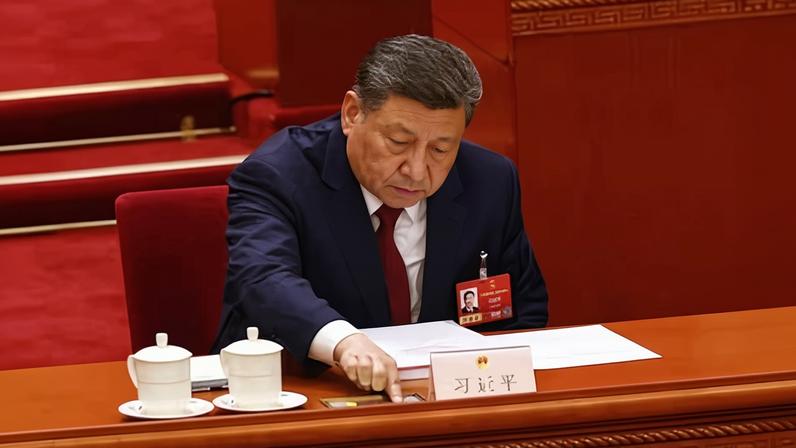 El presidente chino, Xi Jinping, este jueves durante la XIV Asamblea Popular Nacional (APN) en el Gran Palacio del Pueblo en Pekín.