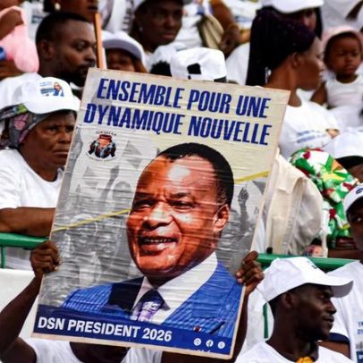 Sassou favorito em eleição na República do Congo, com preocupações de direitos
