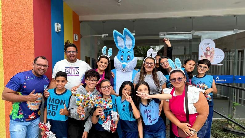 Secretaria de Desenvolvimento Social leva ovos de Páscoa para escolas municipais