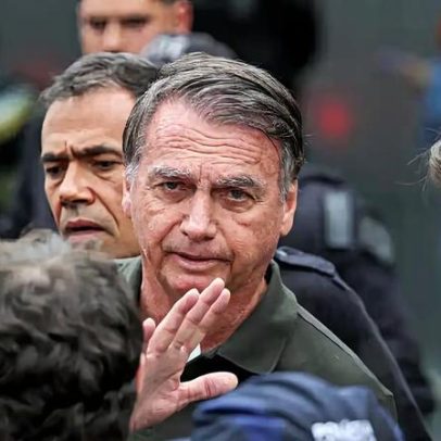 Bolsonaro fica em casa sob regras definidas por Moraes, síndico orienta vizinhos