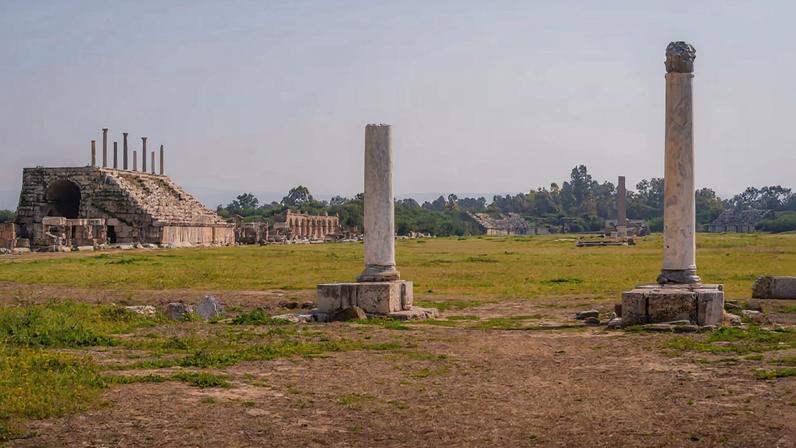 Tiro, cidade antiga do Líbano, sofre ataques; ministro pede intervenção da UNESCO
