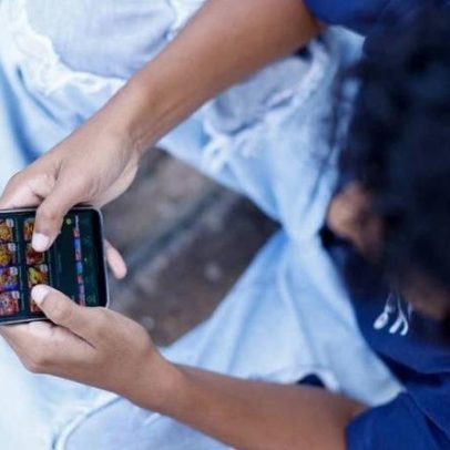 ECA digital aponta que proteção infantil exigiria apenas uma lei simples