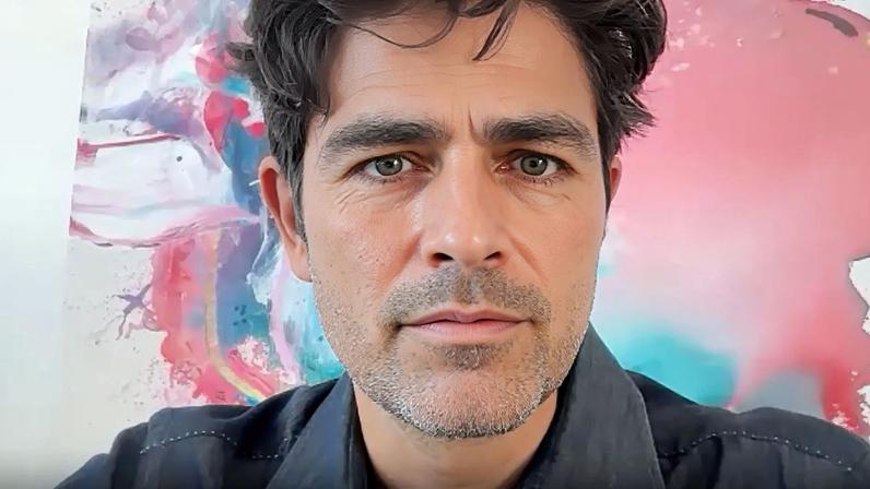 Adrian Grenier comenta revival de Entourage e revela colega pronto para atuar