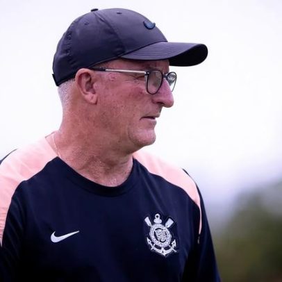 Corinthians deve ter novidades no ataque contra o Coritiba