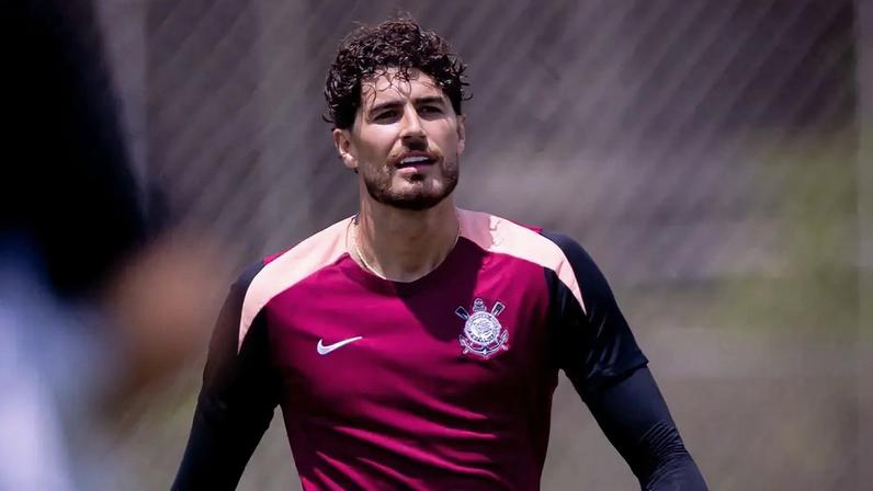 Pedro Raul marcou dois gols no treino (Foto: Rodrigo Coca/Agência Corinthians)
