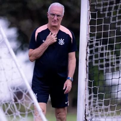 Lingard treina separado do elenco do Corinthians, reforço chega ao clube