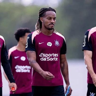 Corinthians em alerta com pendurados antes do duelo com o Flamengo